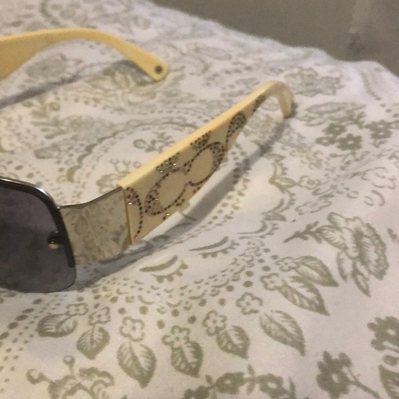 Coach Sunglasses - Picture 2 of 2